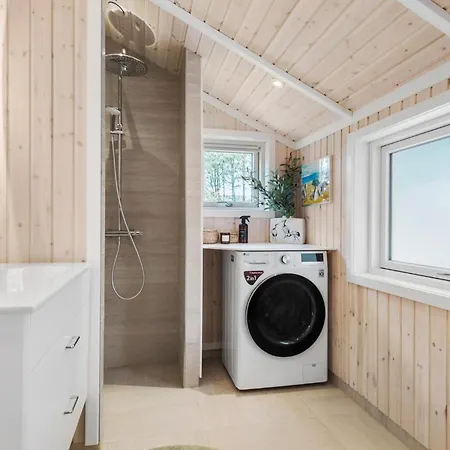 Stunning In Sjaellands Odde With Wifi Holiday home Yderby
